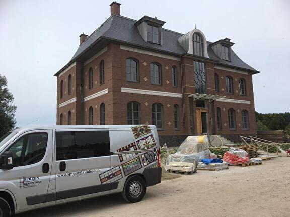Gebrandschilderd familiewapen in glas in lood